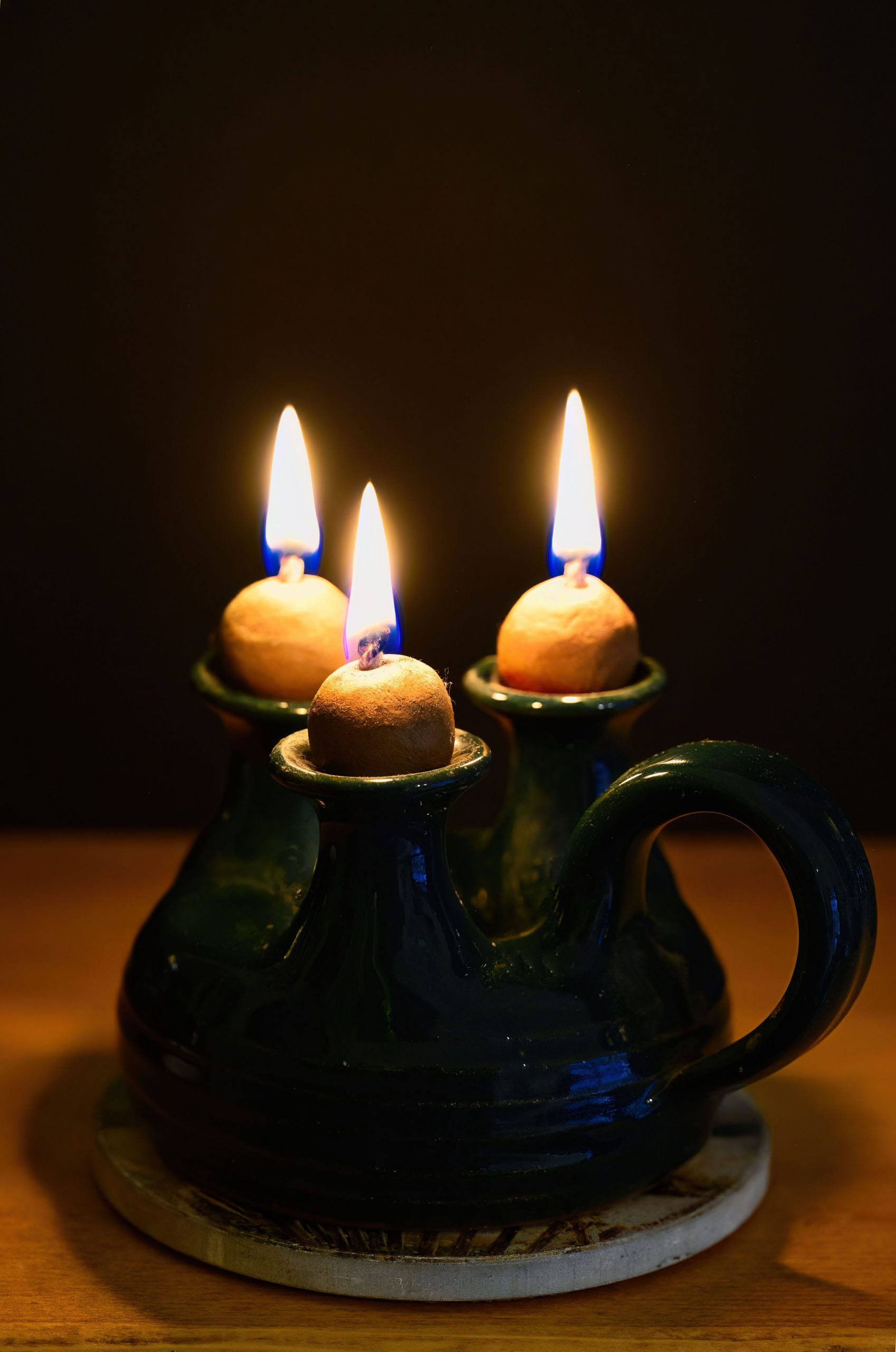 Candle Holders & Lamps